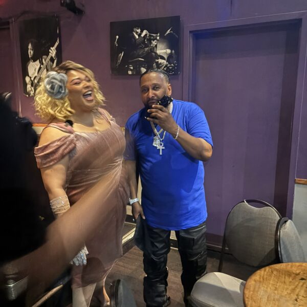 Barshon The Ethiopian king does photo opp after the concert